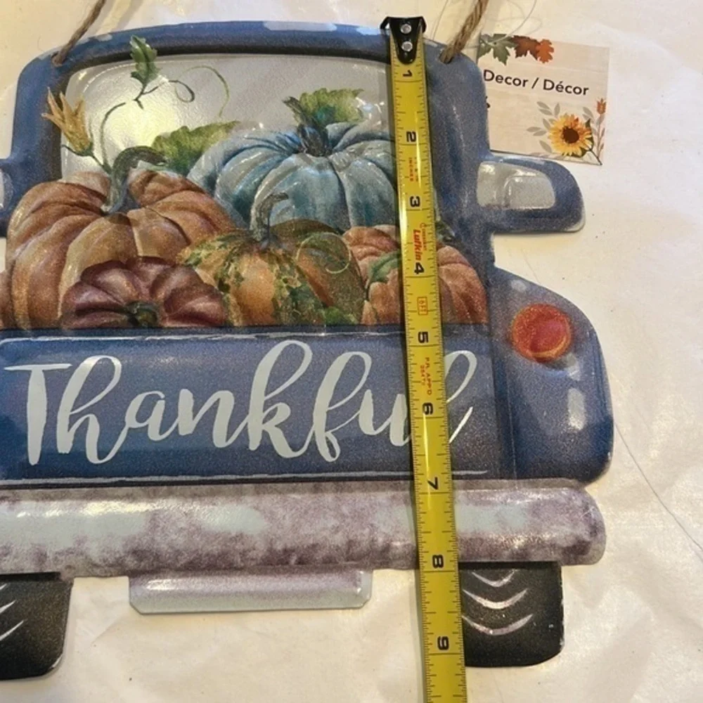 Thankful metal wall hanging